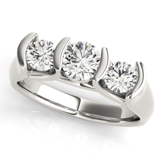 ENGAGEMENT RINGS 3 STONE ROUND #82390